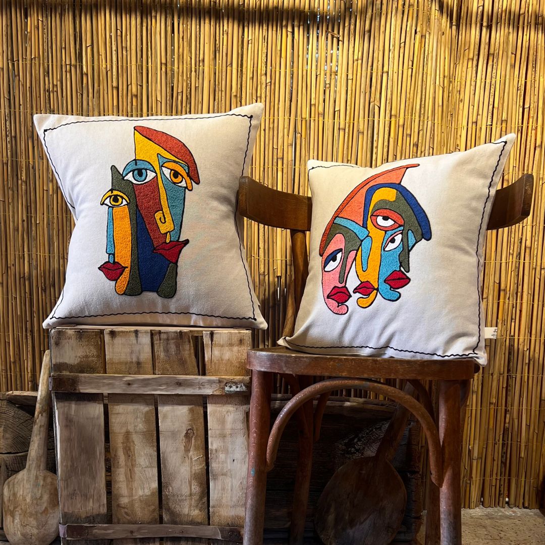 Artisan Faces Geborduurde Kussenhoezen met Vezelvulling – 100% Katoen