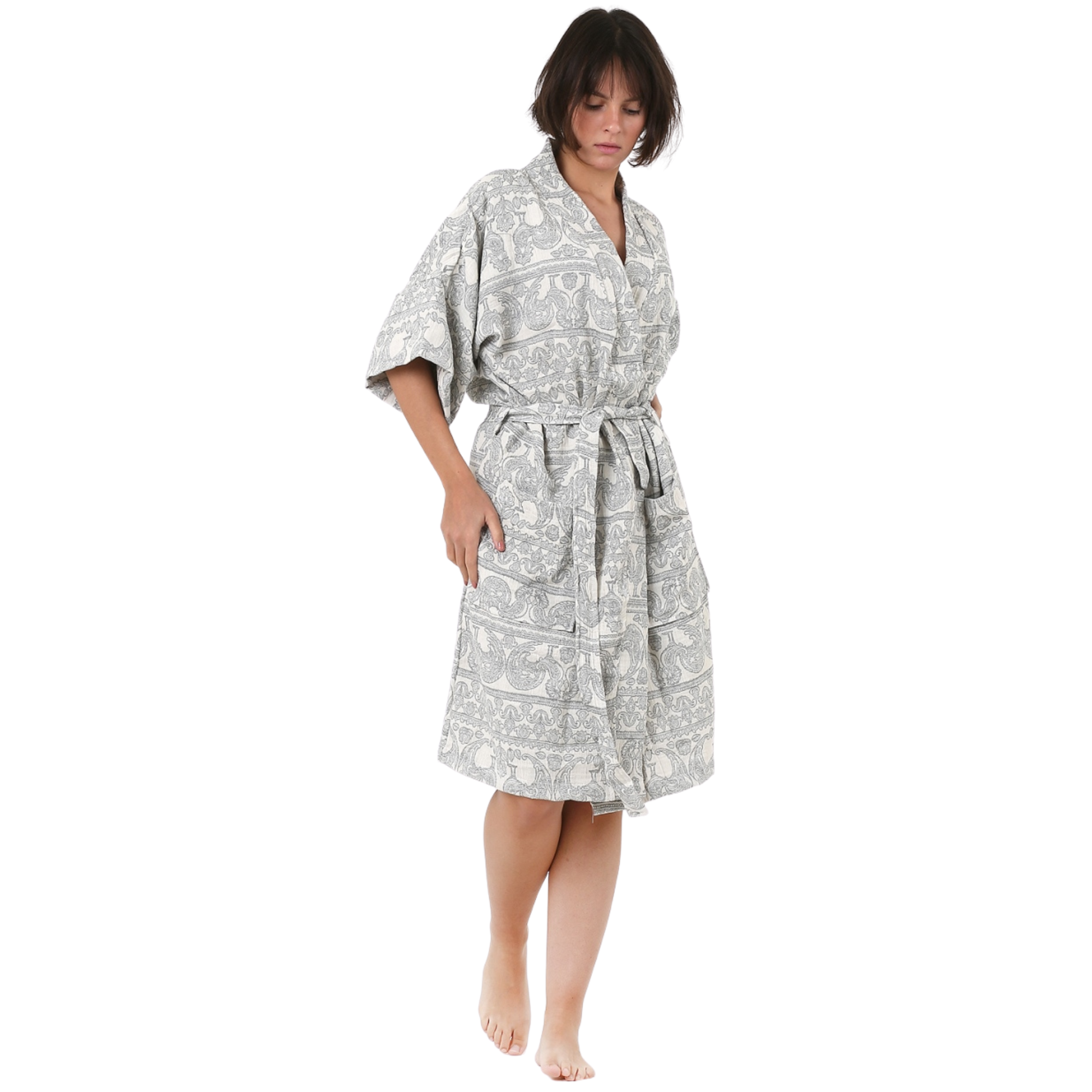 A girl wearing Trimita Mousseline Kimono Badjas Rooster-Trimita