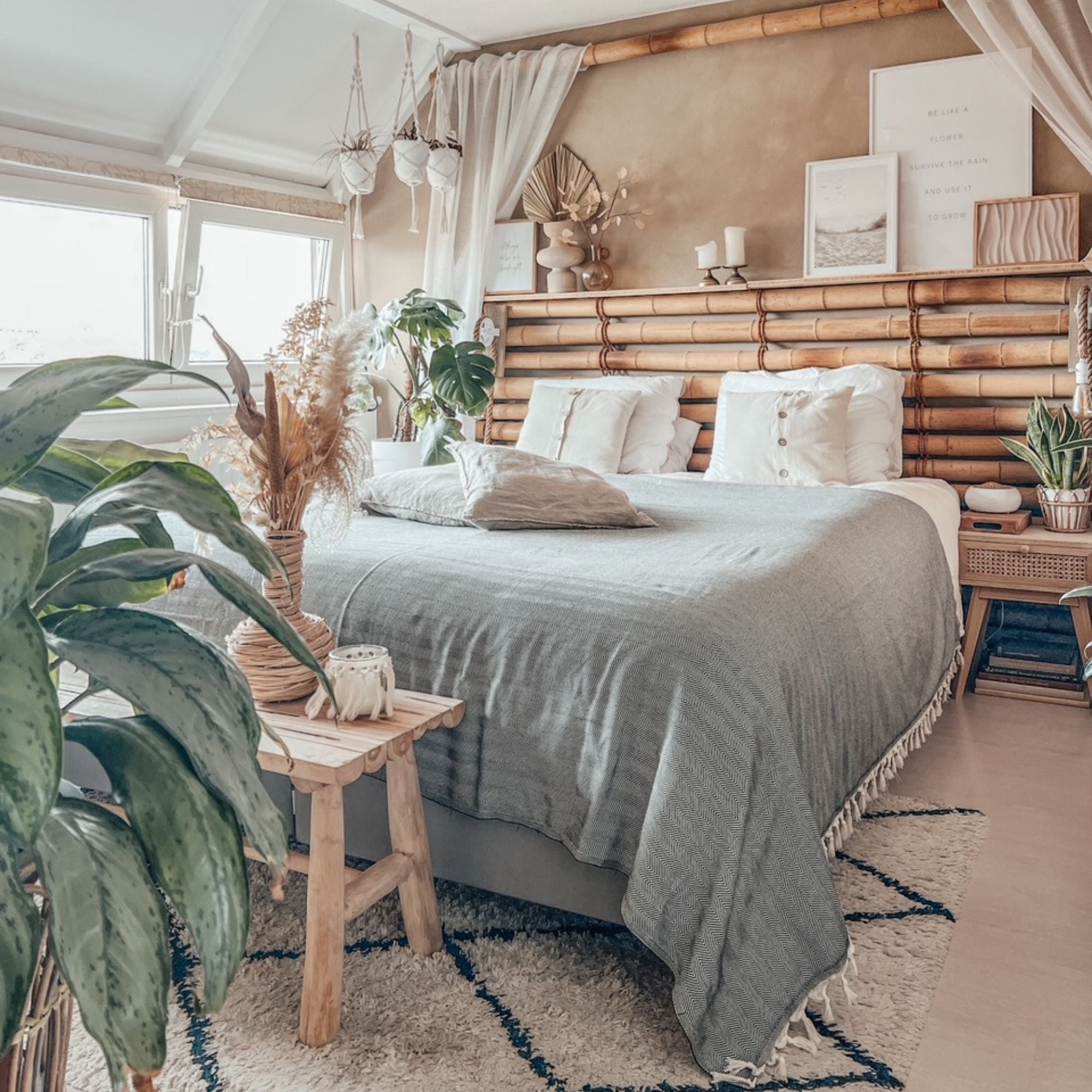 Trimita-Herringbone-Bedspread-Black