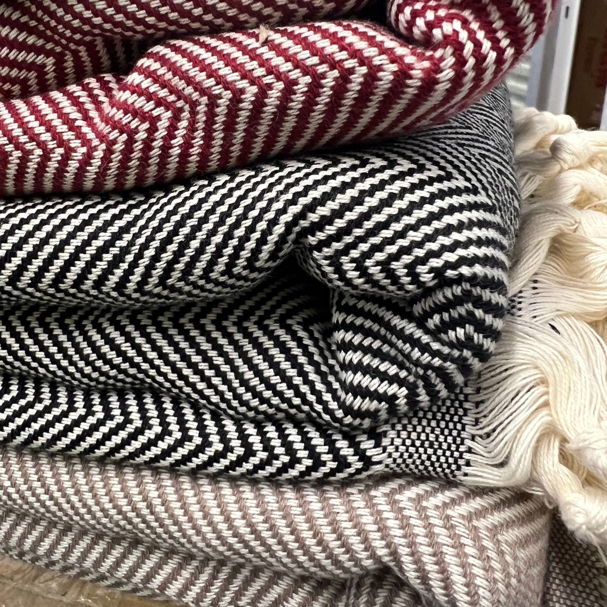 Trimita-Herringbone-Bedspread-Black-Biege-Burgundy-Plaid