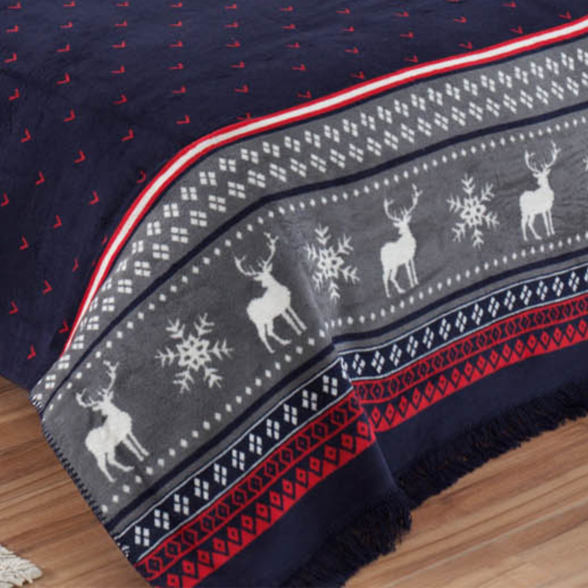 Christmas & New Year Theme Throw Blanket , 170x100 cm , Soft Warm Fluffy , TV Sofa Couch